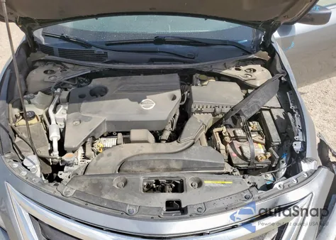 2015 Nissan Altima 2.5 from USA, damaged, VIN 1N4AL3AP8FN337347